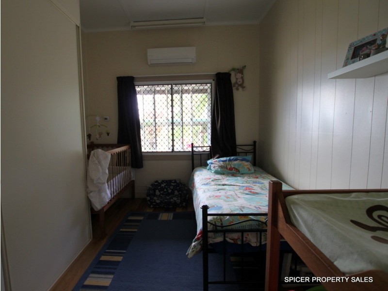 1 Vaughan Street, Tully QLD 4854