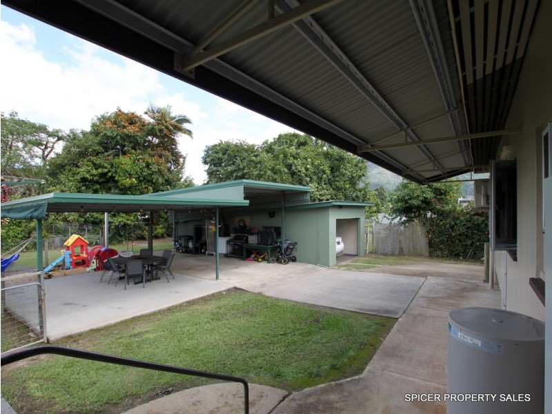 1 Vaughan Street, Tully QLD 4854