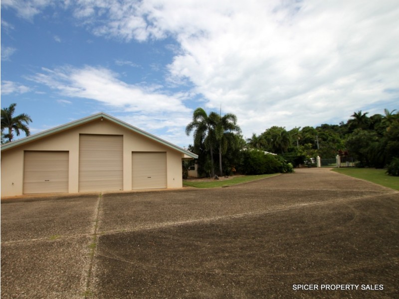 28 Pioneer Street, Bingil Bay QLD 4852