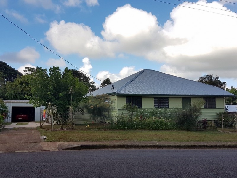 6 Oak Street, Millaa Millaa QLD 4886