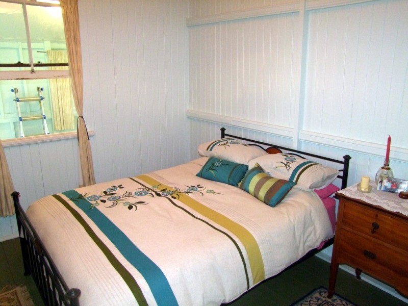 6 Oak Street, Millaa Millaa QLD 4886