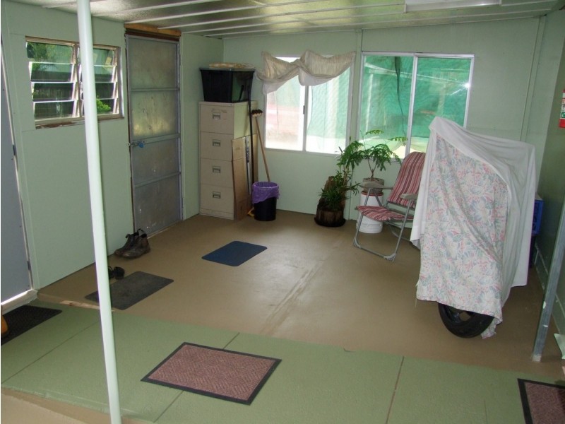 6 Oak Street, Millaa Millaa QLD 4886