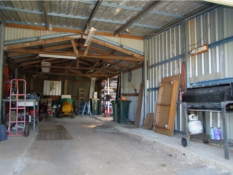 6 Oak Street, Millaa Millaa QLD 4886