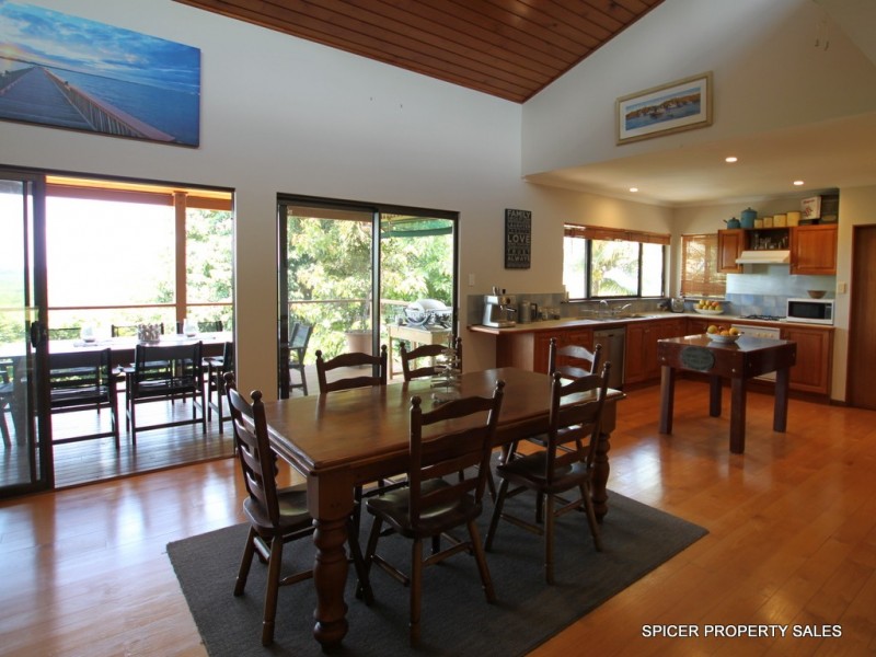 18 Hillview Court, Carmoo QLD 4852