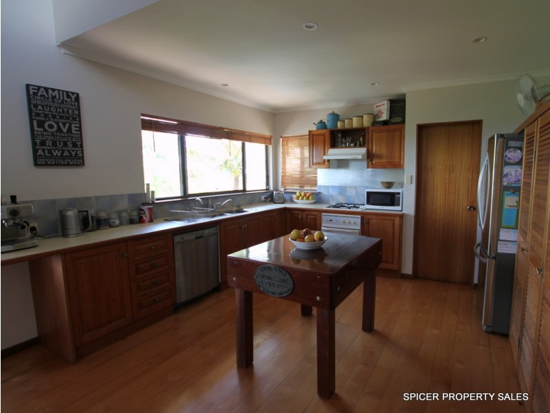 18 Hillview Court, Carmoo QLD 4852