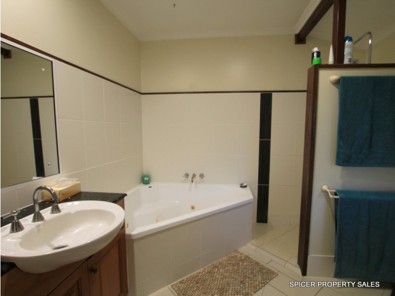 18 Hillview Court, Carmoo QLD 4852