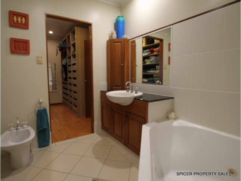 18 Hillview Court, Carmoo QLD 4852