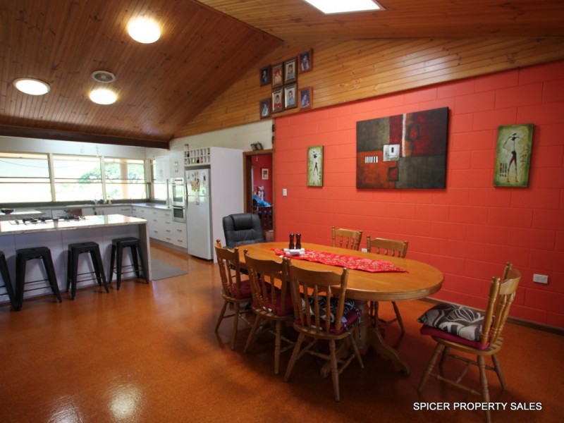 102 Hill Sixty Road, El Arish QLD 4855