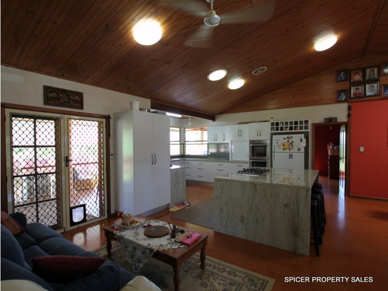 102 Hill Sixty Road, El Arish QLD 4855