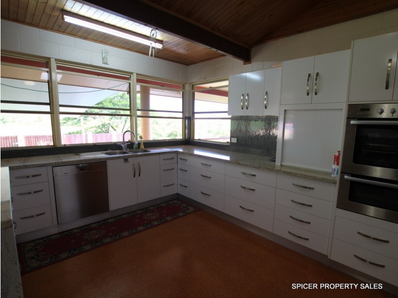 102 Hill Sixty Road, El Arish QLD 4855