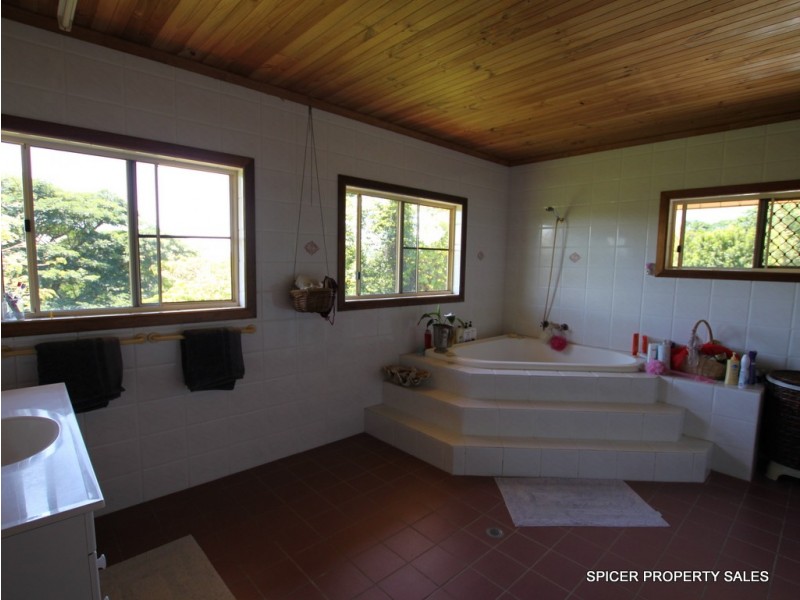 102 Hill Sixty Road, El Arish QLD 4855