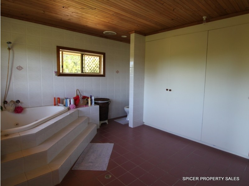 102 Hill Sixty Road, El Arish QLD 4855