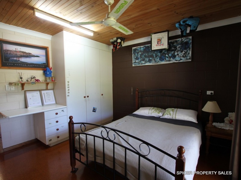 102 Hill Sixty Road, El Arish QLD 4855