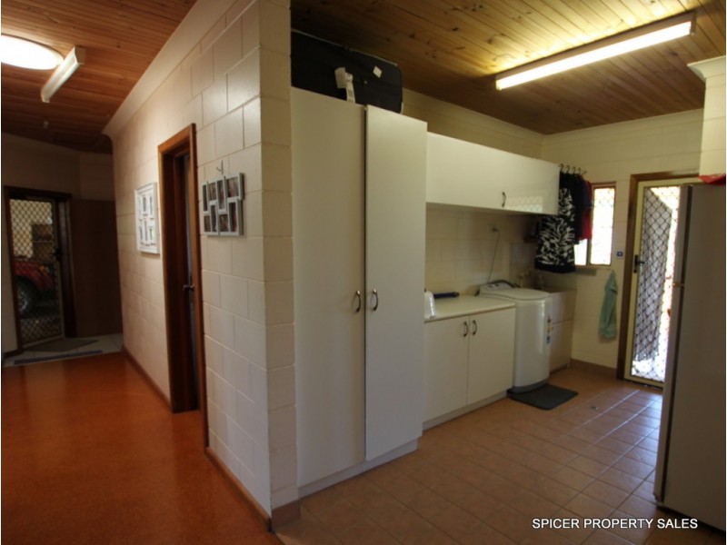 102 Hill Sixty Road, El Arish QLD 4855
