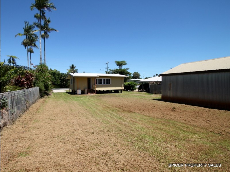 22 Porter Promenade, Mission Beach QLD 4852