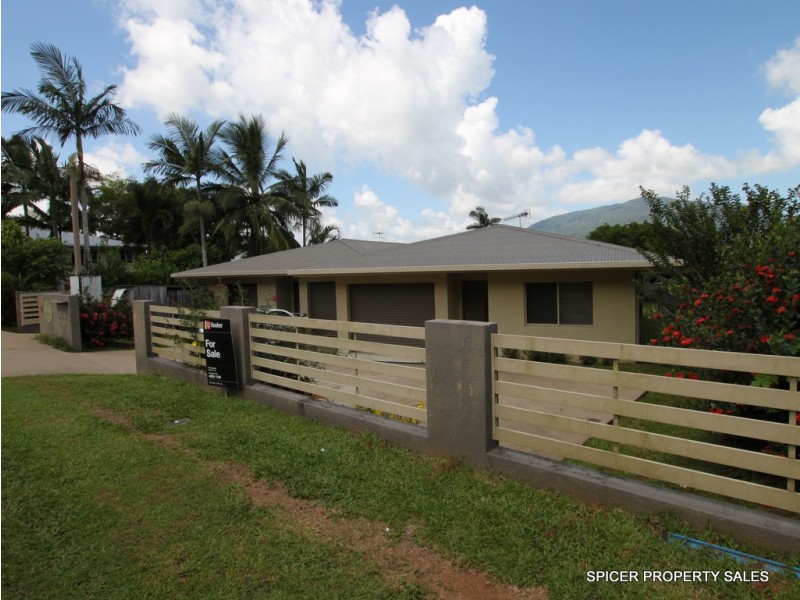 11 McQuillen Street, Tully QLD 4854