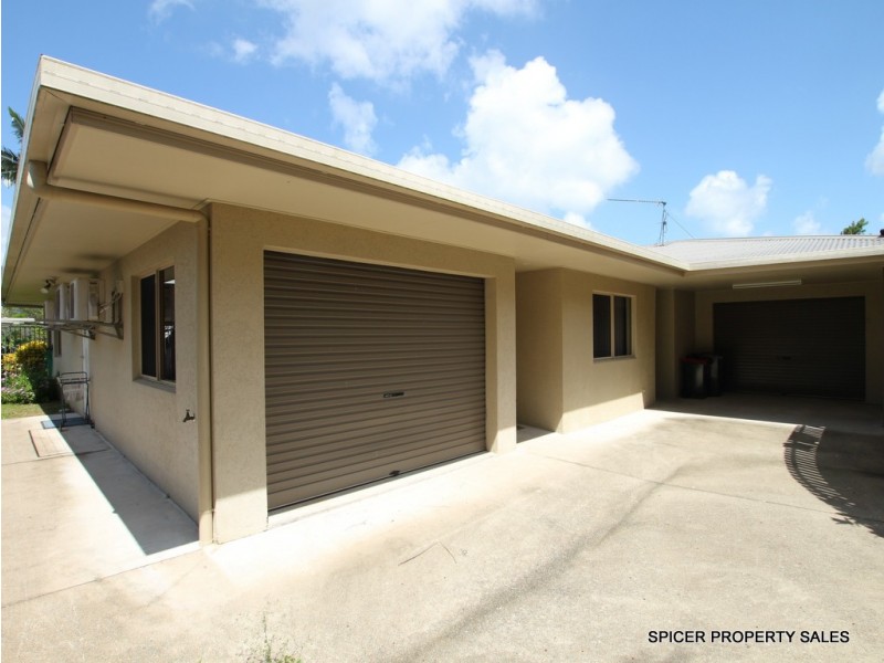 11 McQuillen Street, Tully QLD 4854
