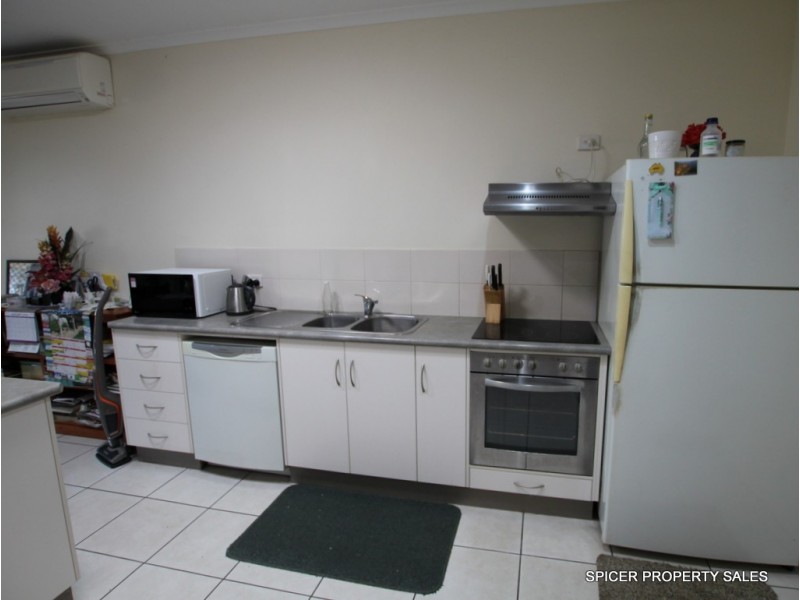 11 McQuillen Street, Tully QLD 4854