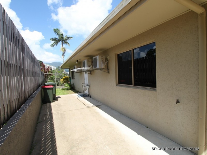 11 McQuillen Street, Tully QLD 4854