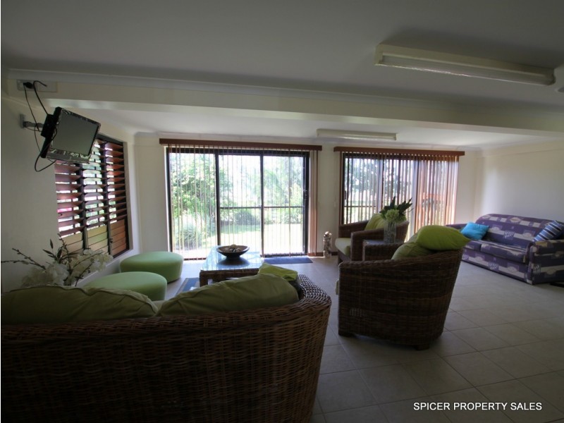 144 Kennedy Esplanade, South Mission Beach QLD 4852