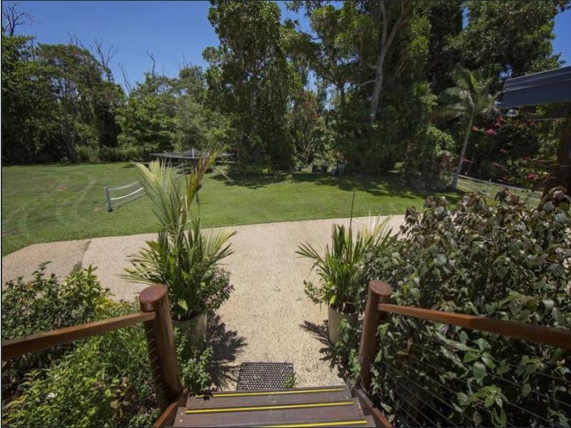 144 Kennedy Esplanade, South Mission Beach QLD 4852