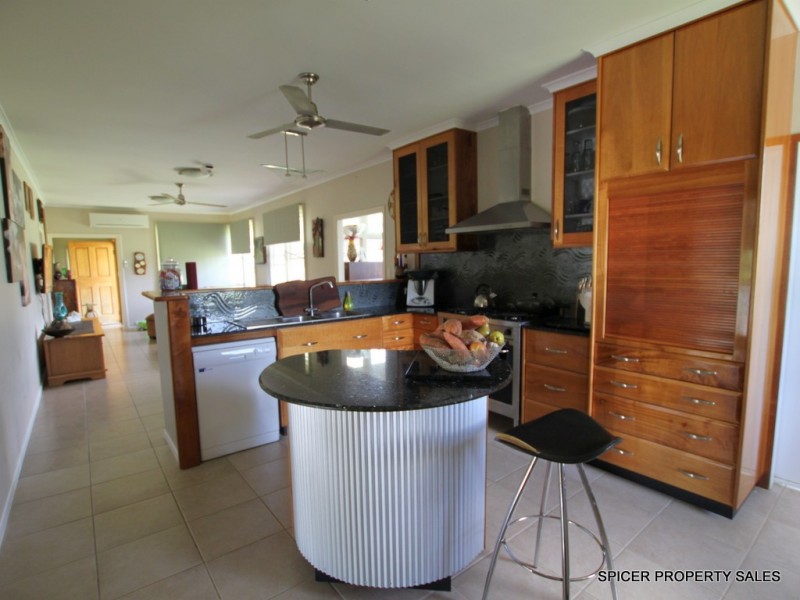 89 Keir Road, Tully QLD 4854