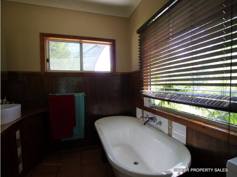730 East Feluga Road, Tully QLD 4854