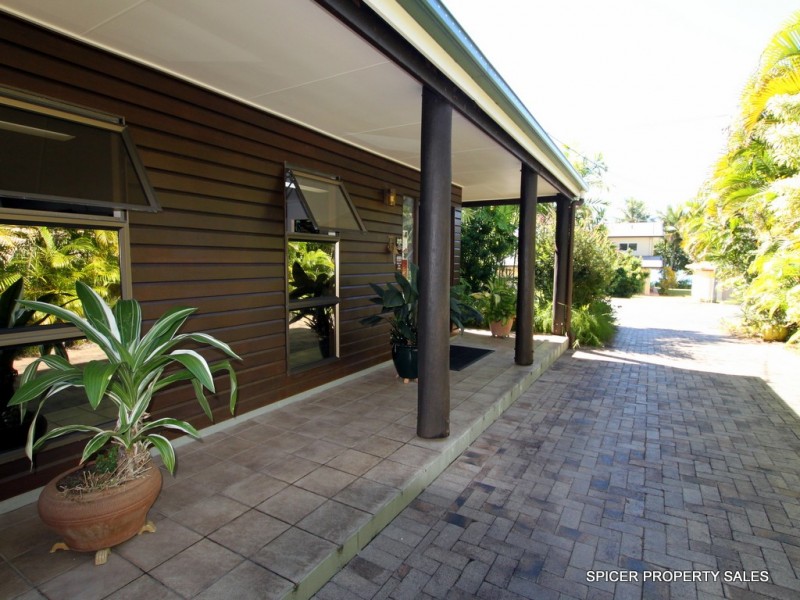 35 Reid Road, Wongaling Beach QLD 4852