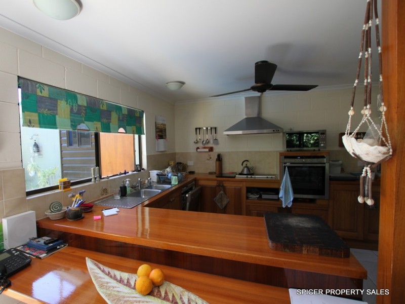 35 Reid Road, Wongaling Beach QLD 4852