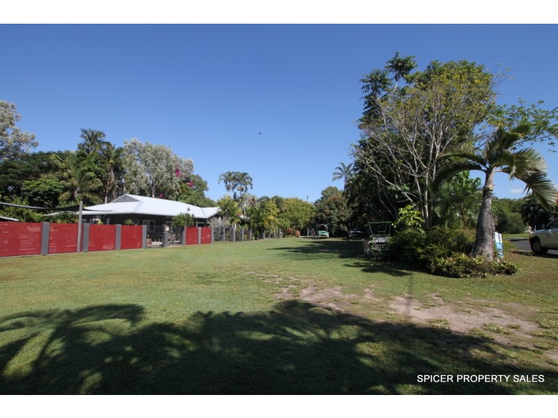 28 Seafarer Street, South Mission Beach QLD 4852