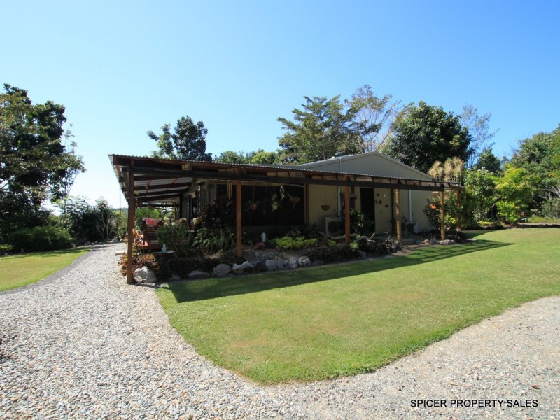 19 Hull Heads Road, Hull Heads QLD 4854