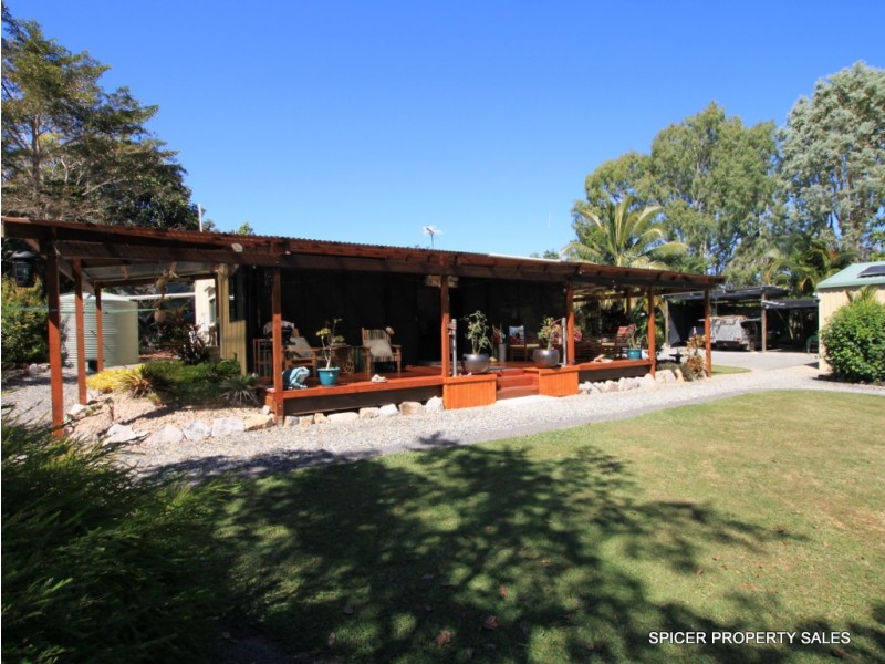 19 Hull Heads Road, Hull Heads QLD 4854