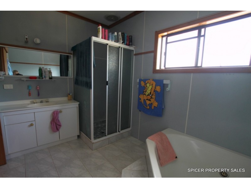 111 Taylor Street, Tully Heads QLD 4854