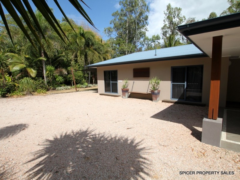 21 Curtis Road, Carruchan QLD 4816