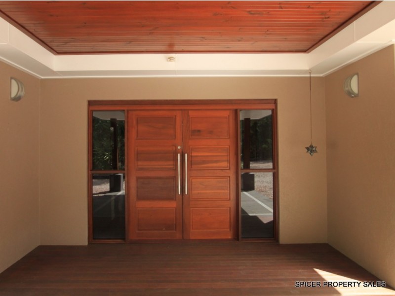 21 Curtis Road, Carruchan QLD 4816