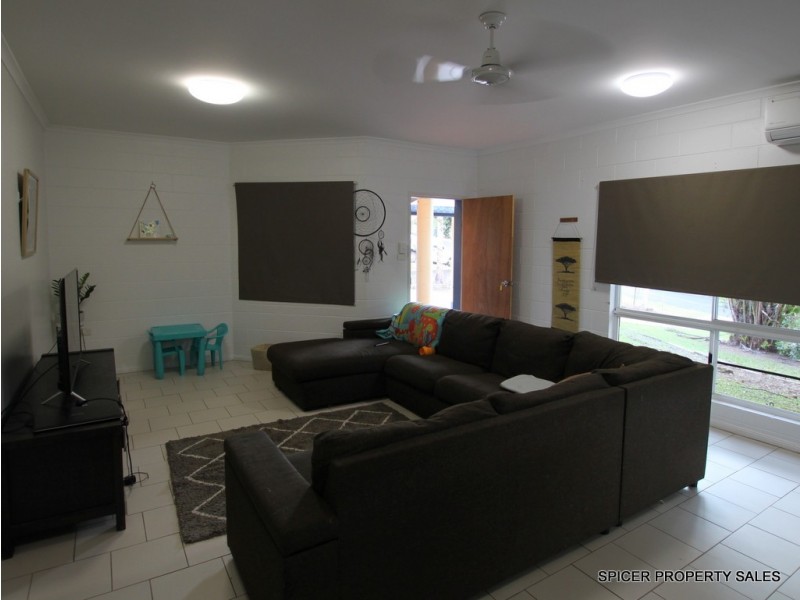 24 Bamber Street, Tully QLD 4854