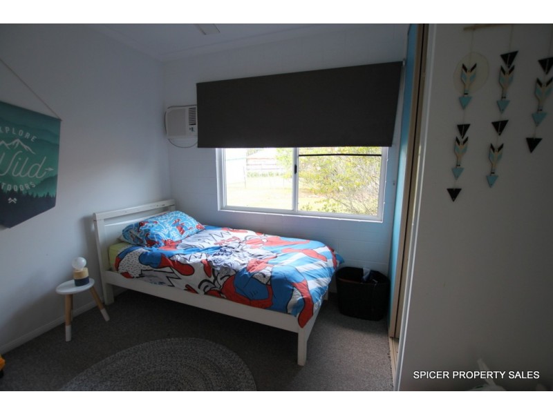 24 Bamber Street, Tully QLD 4854