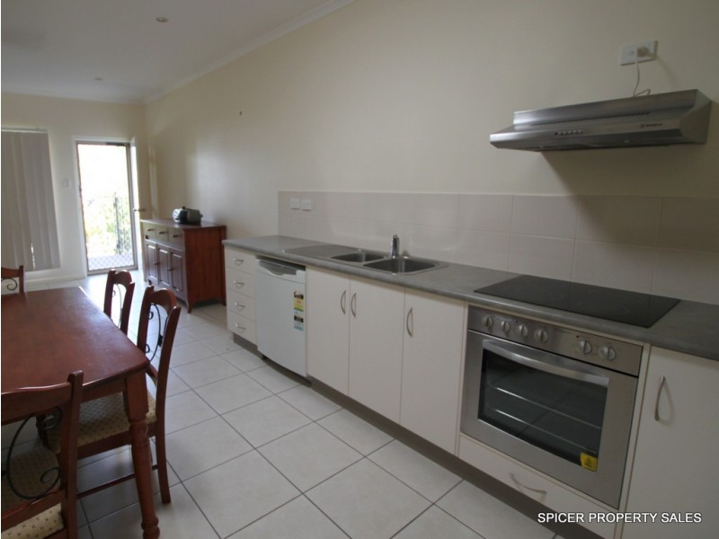 3/11 McQuillen Street, Tully QLD 4854