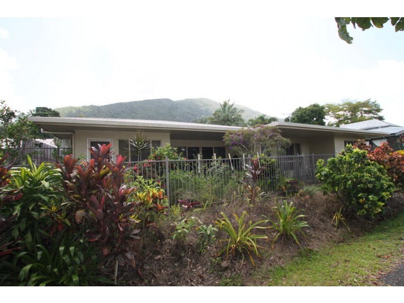 3/11 McQuillen Street, Tully QLD 4854