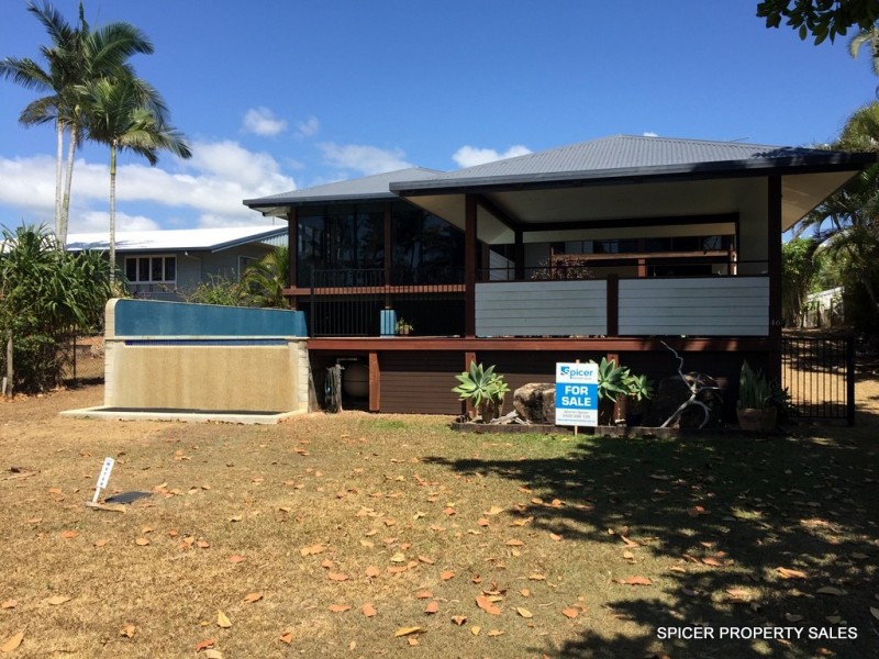 46 Kennedy Esplanade, South Mission Beach QLD 4852