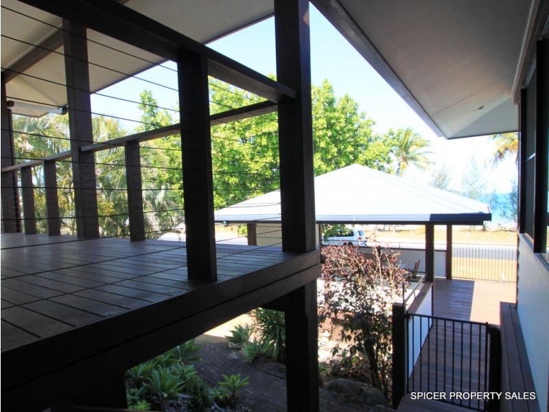 46 Kennedy Esplanade, South Mission Beach QLD 4852