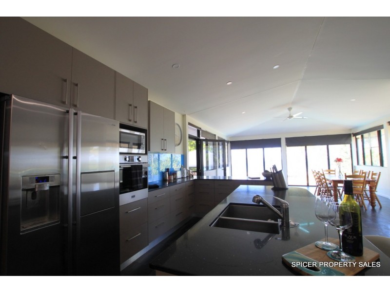 46 Kennedy Esplanade, South Mission Beach QLD 4852