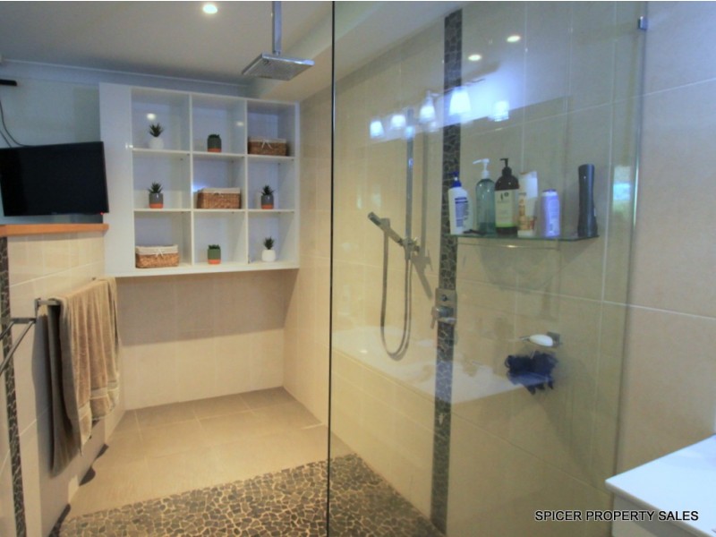 46 Kennedy Esplanade, South Mission Beach QLD 4852