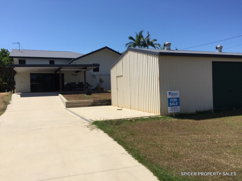 46 Kennedy Esplanade, South Mission Beach QLD 4852