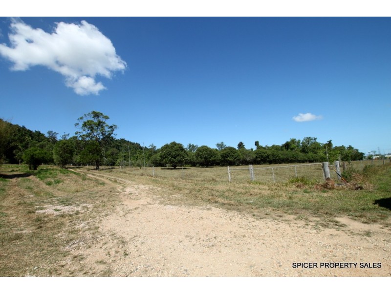 214 Tully Gorge Road, Tully QLD 4854