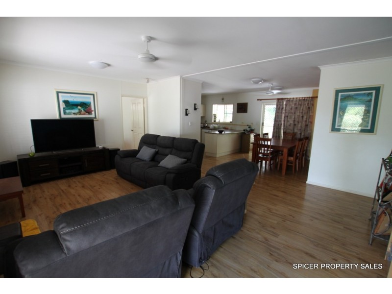 62 Paradise Palm Drive, Tully Heads QLD 4854