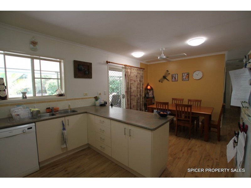 62 Paradise Palm Drive, Tully Heads QLD 4854