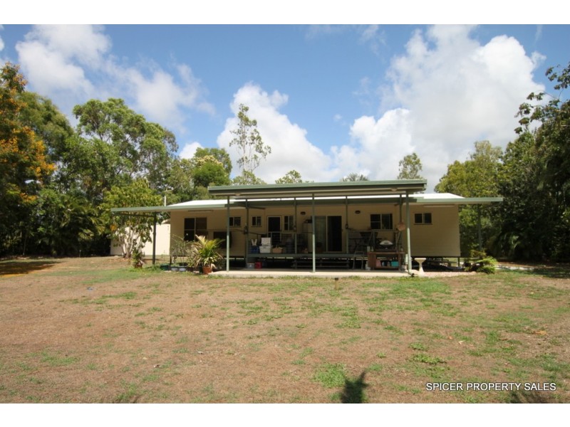 62 Paradise Palm Drive, Tully Heads QLD 4854