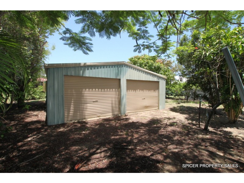3 Muir Street, Tully Heads QLD 4854