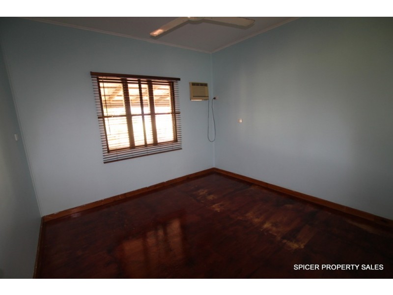 3 Muir Street, Tully Heads QLD 4854